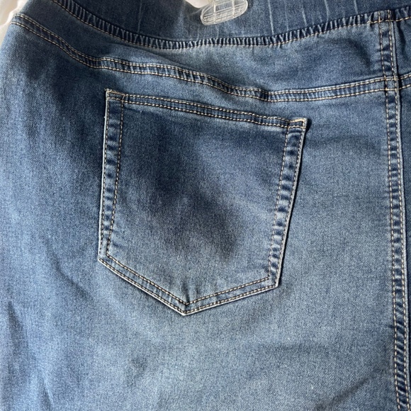 Capri Jeans Brand New Plus Size 2X - Picture 6 of 6